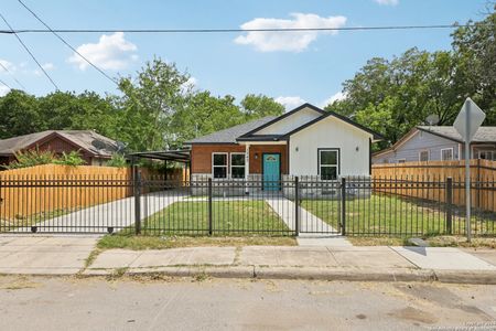 New construction Single-Family house 1342 E Chavaneaux Rd, San Antonio, TX 78214 null- photo 5 5