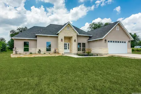 New construction Single-Family house 716 County Rd 6847, Lytle, TX 78052 - image