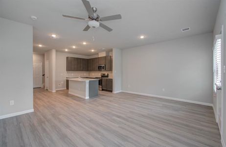 New construction Single-Family house 8811 Prairie View Drive, Unit B, Houston, TX 77088 - photo 9 9