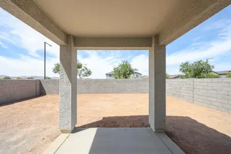 New construction Single-Family house 22726 N 182 Ln, Surprise, AZ 85387 plan Wren - image 4
