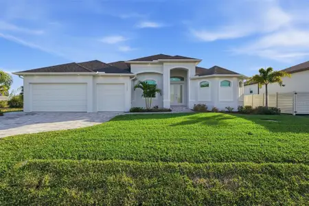 New construction Single-Family house 15730 Viscount Cir, Port Charlotte, FL 33981 - image