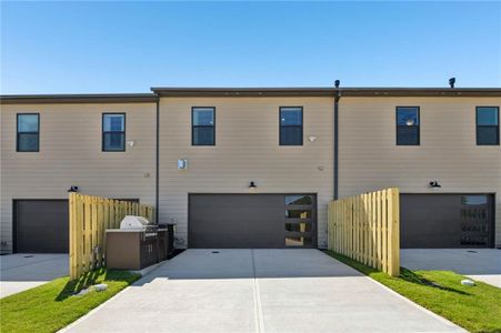 New construction Townhouse house 267 Barracks Wy, Unit 878, Hoschton, GA 30548 plan Holly - image