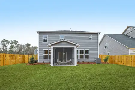 New construction Single-Family house 105 Avery Woods Dr, Longs, SC 29568 plan Benton II - image 3