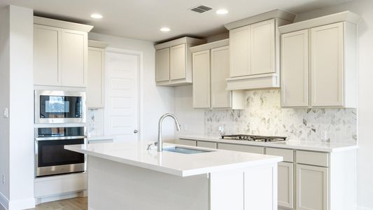 New construction Single-Family house 300 Marvins Bnd, Georgetown, TX 78628 2442W- photo 4 4