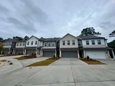 New construction Townhouse house 5369 Frontier Ct, Flowery Branch, GA 30542 Foxglove- photo 0