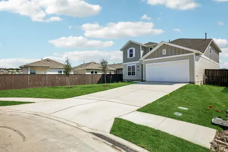 New construction Single-Family house 5217 Lomasso Dr, Austin, TX 78747 plan Cloverleaf 3007 - image