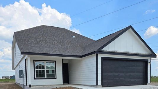 New construction Single-Family house 709 Star Path, Seguin, TX 78155 Cortona- photo 21 21