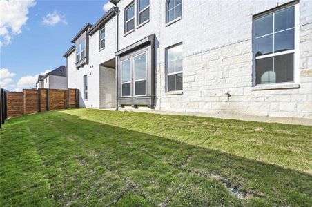 New construction Townhouse house 8105 Legacy Oak Dr, McKinney, TX 75071 Casey Plan- photo 29 29