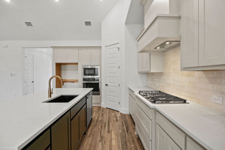 New construction Single-Family house 1012 Ranch Blvd, Aledo, TX 76008 plan Camden - image 8