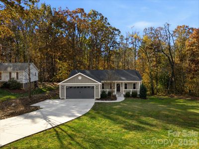 New construction Single-Family house 2705 Andrew Point Dr, Denver, NC 28037 - image