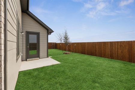 New construction Single-Family house 240 Lost Creek Trl, Greenville, TX 75402 Hayden - Trophy Series | Lot 60'- photo 3 3