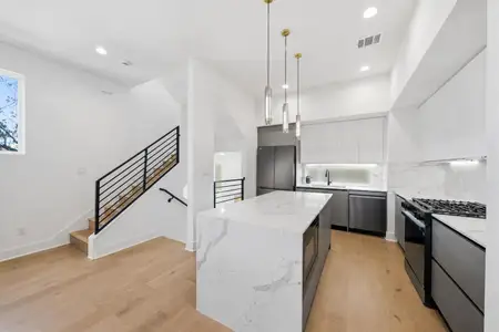 New construction Single-Family house 1605 Barbee St, Houston, TX 77004 - image 16