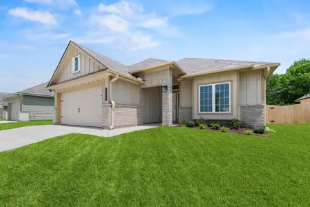 New construction Single-Family house 476 Honeydew Wy, Seguin, TX 78155 plan The 1613 - image