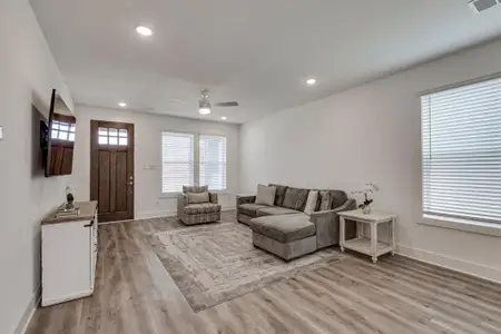 New construction Single-Family house 10820 Eva Mae Blvd, Grand Prairie, TX 76065 plan Luke - image 8