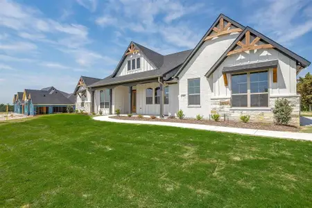 New construction Single-Family house 1941 Kaycee Cir, Midlothian, TX 76065 plan The Avery - image 1