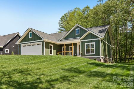 New construction Single-Family house 36 Haywood Crossing Dr, Hendersonville, NC 28791 - image