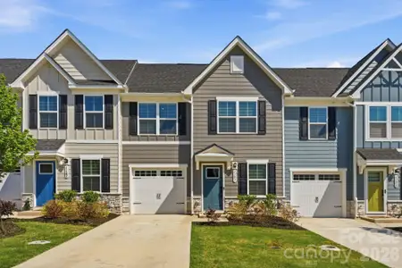 New construction Townhouse house 118 Jameson Park Dr, Unit 3, Troutman, NC 28166 - image