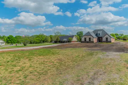 New construction Single-Family house 26 Kentucky Ct, Van Alstyne, TX 75495 - image