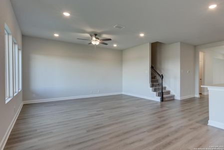 New construction Single-Family house 122 Beveridge, Seguin, TX 78155 Gage Homeplan- photo 6 6