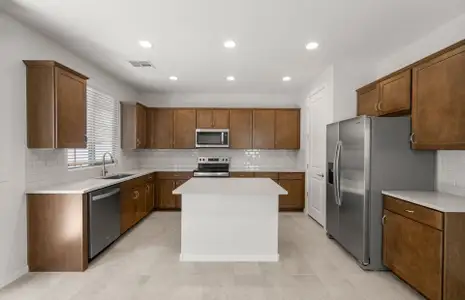 New construction Single-Family house 16505 W Whispering Wind Dr, Surprise, AZ 85387 plan Silverton - image 4