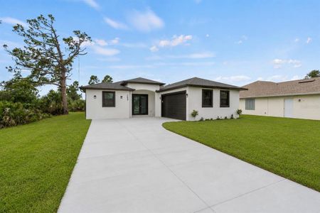 New construction Single-Family house 153 Australian Dr, Rotonda West, FL 33947 - image