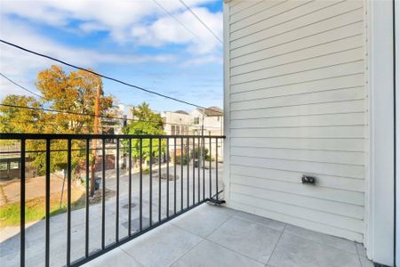 New construction Single-Family house 5439 Darling St, Houston, TX 77007 - image
