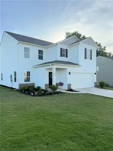 New construction Single-Family house 189 Bentwater Wy, Hoschton, GA 30548 null- photo 0