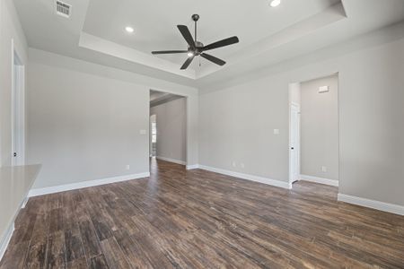 New construction Single-Family house 2106 Briarwood Dr, Bridgeport, TX 76426 plan The Granger - image 17
