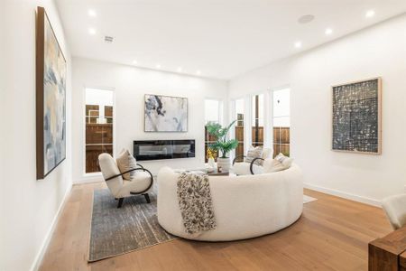 New construction Single-Family house 832 McBroom St, Dallas, TX 75212 - image