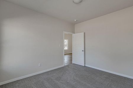 New construction Single-Family house 1402 Arizona Ave, Fort Worth, TX 76104 - image 17