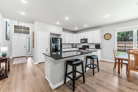 New construction Single-Family house 3701 Sage Ln, Huntsville, TX 77340 plan The 1818 - image 5