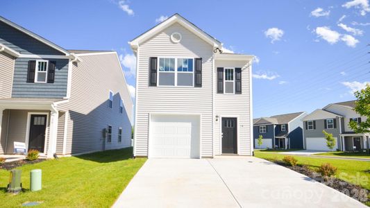 New construction Single-Family house 57 Katherine Emilie Dr, Hendersonville, NC 28792 plan Maywood - image