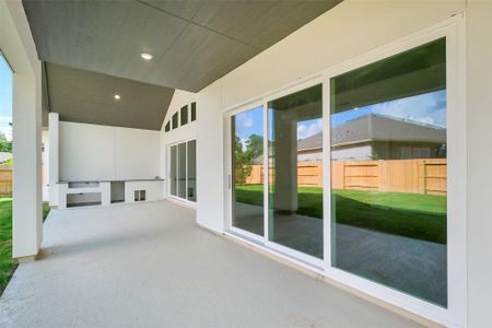 New construction Single-Family house 16006 Monterrey Creek Ct, Conroe, TX 77302 plan Plan 6029 Elevation D - image 2