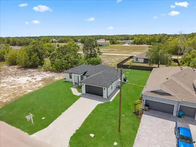 New construction Single-Family house 4536 Nw 35Th Pl, Cape Coral, FL 33993 - image