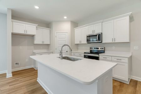 New construction Single-Family house Defuniak Springs, FL 32433 plan Elizabeth - image 7