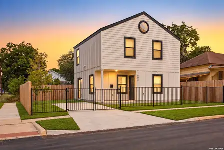 New construction Single-Family house 503 Martin Luther King Dr, San Antonio, TX 78203 - image
