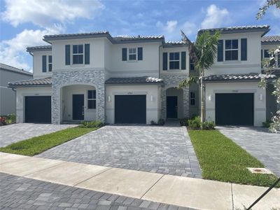 New construction Townhouse house 11962 Nw 47Th Mnr, Coral Springs, FL 33076 - photo 0