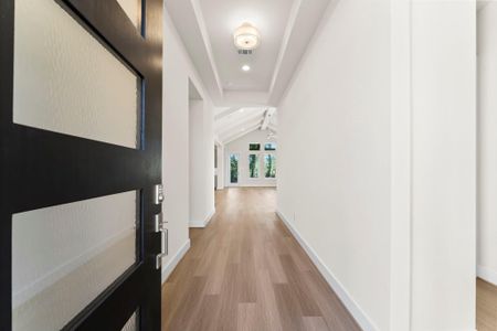 New construction Single-Family house 306 Eastern Towhee Ct, Magnolia, TX 77354 plan Leon - image 15