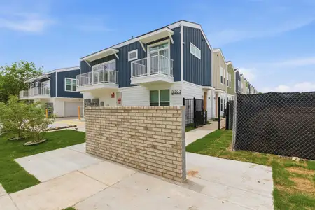 New construction Townhouse house 2925 Spruce Valley Ln, Unit 303, Dallas, TX 75233 - image