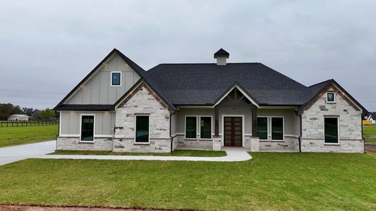 New construction Single-Family house 1214 Quarter Horse Trl, Angleton, TX 77515 - image