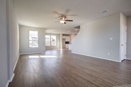 New construction Single-Family house 10521 Briceway Clb, San Antonio, TX 78254 The Murray K- photo 40 40