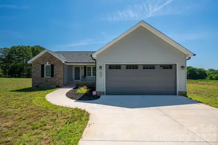 New construction Single-Family house 2128 Chatfield Rd, Shelby, NC 28150 - image