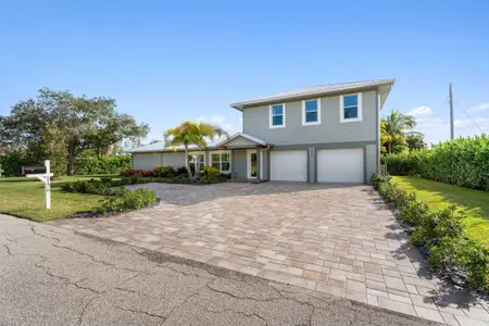 New construction Single-Family house 1176 Ne Terrace Wy, Jensen Beach, FL 34957 - image