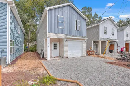 New construction Single-Family house 5758 Pilgrim Ave, Hanahan, SC 29410 - photo 0