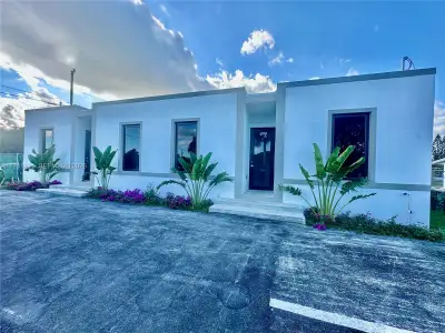 New construction Single-Family house 1220 Nw 5Th Ct, Florida City, FL 33034 - image