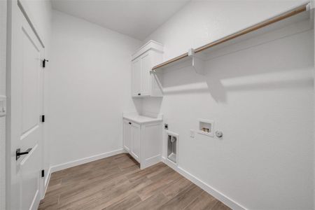 New construction Single-Family house 9012 Valley Oak Ct, Springtown, TX 76082 - image 14