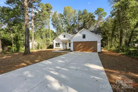New construction Single-Family house 706 W Campbell Ave, Granite Quarry, NC 28146 - image
