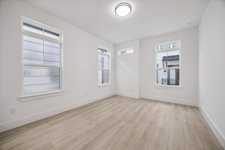 New construction Single-Family house 740 Curtin St, Houston, TX 77018 - image 19