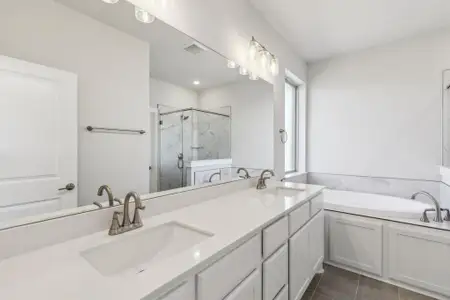 New construction Single-Family house 152 Swan Lake Dr, Waxahachie, TX 75165 plan Yukon - image 12