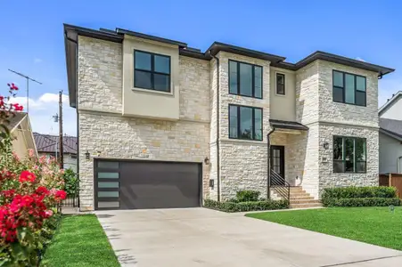 New construction Single-Family house 2046 Macarthur St, Houston, TX 77030 - image